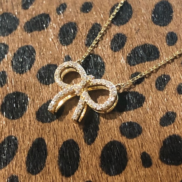 NEW Sparkly Bling 3D Ribbon Bow Gold Dipped Cubic Rhinestone Dainty Necklace - Picture 8 of 9